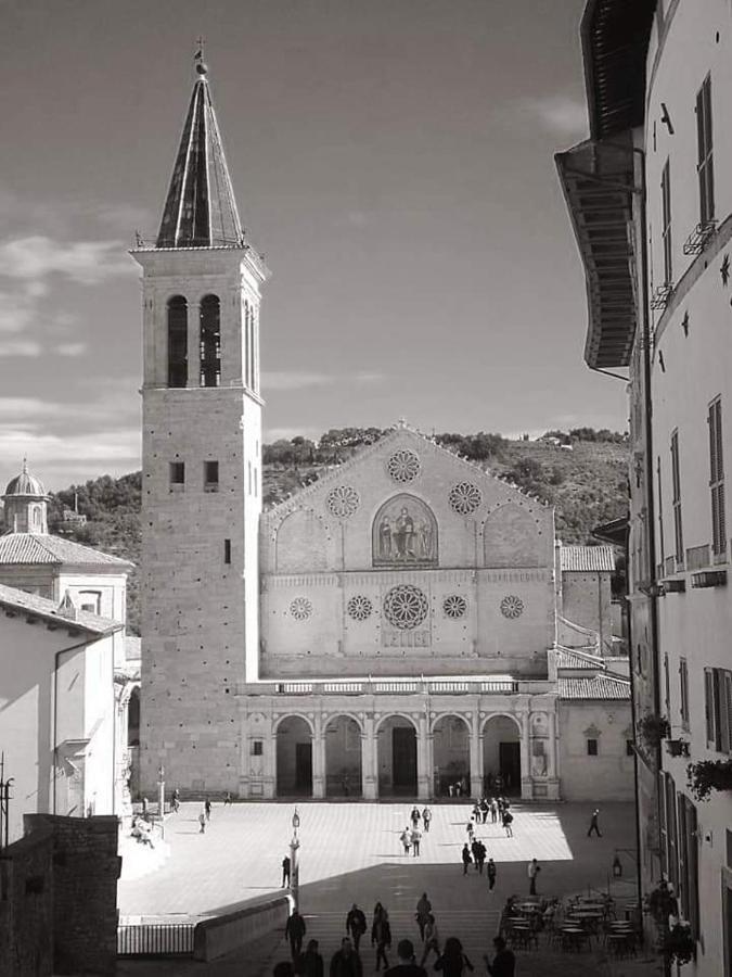 Appartamento Di Via Refini II Spoleto Exterior photo